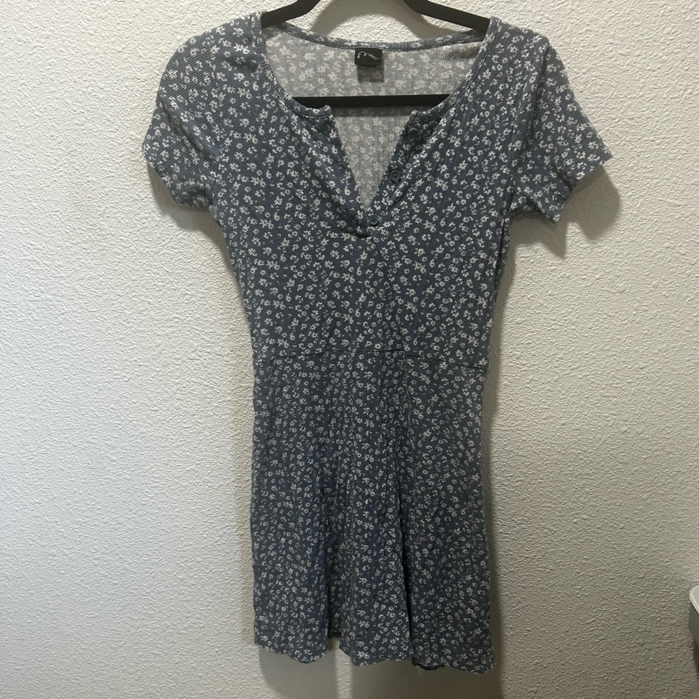 BOGO free


Art Class Blue Floral Mini Dress